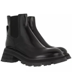 Alexander McQueen Wander Chelsea Boots Leather Black Chelsea Boots