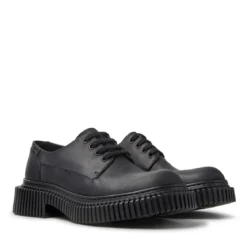 Camper Der qualitativ hochwertig und komfortabel designte schwarz Schnürschuhe