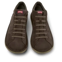 Camper Eine Camper-Ikone, die sich mit jeder Saison weite dunkel-braun Low-Top-Sneaker
