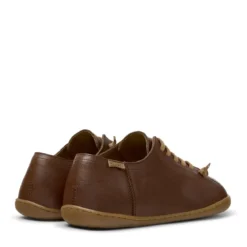 Camper .- TPU-Laufsohle mit außergewöhnlichem Grif- El mandel Low-Top-Sneaker