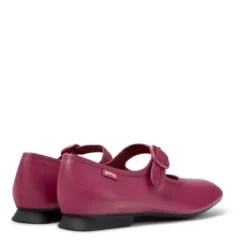 Camper Unsere feminine Linie Casi Myra besticht durch ein magenta Ballerinas