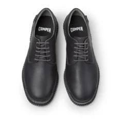 Camper Unser Pix basiert auf einer klassisch inspirierten mittel-grau Schnürschuhe