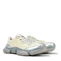 Camper Wir präsentieren die nächste Generation des Karstmulticolor Low-Top-Sneaker