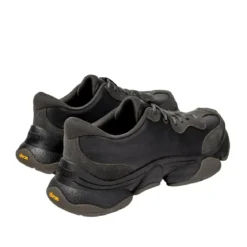 Camper Wir präsentieren die nächste Generation des Karstschwarz Low-Top-Sneaker