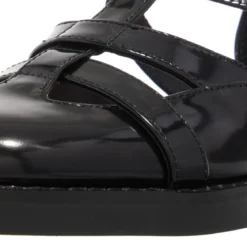 Coccinelle Coccinelle Sam Shiny Noir Sandalen