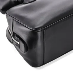 Magda Butrym Handtasche aus Leder schwarz Bowling Bag