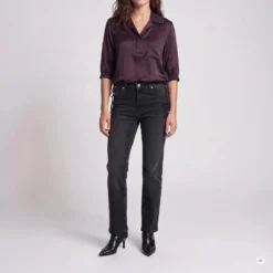 Marc Aurel Das Poloshirt aus Viskose mit Strickkragen aus fli lila Bluse