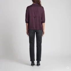 Marc Aurel Das Poloshirt aus Viskose mit Strickkragen aus fli lila Bluse