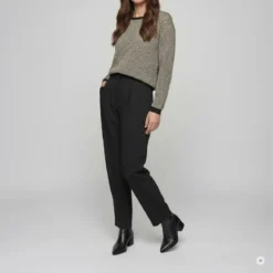 Marc Aurel Der besondere Charakter dieses Pullovers entstehtbeige Pullover