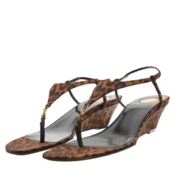 Saint Laurent Cassandra Sandals Naturale Sandaletten mit Absatz