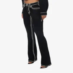 True Religion - Bootcut- Mid Rise- Ausgestelltes Bein- Superschwarz Bootcut-Jeans