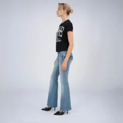 True Religion - Low Rise Jeans- Modell: JOEY- Drehbein- Gedre blau Jeans