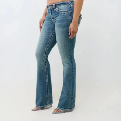 True Religion - Mid Rise- Bootcut-Jeans- Schmale Passform an H blau Bootcut-Jeans