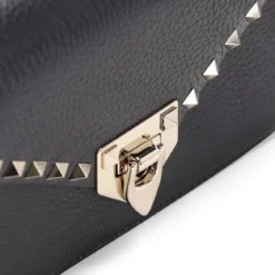Valentino Garavani Umhängetasche Rockstud aus Kalbsleder schwarz Crossbody Bag